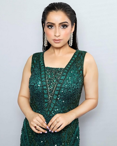 Diamond Danglers Earrings